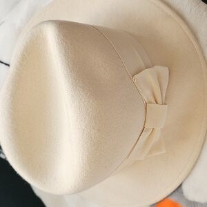 Metrostyle Fedora Wool Cream Bow Accent Hat